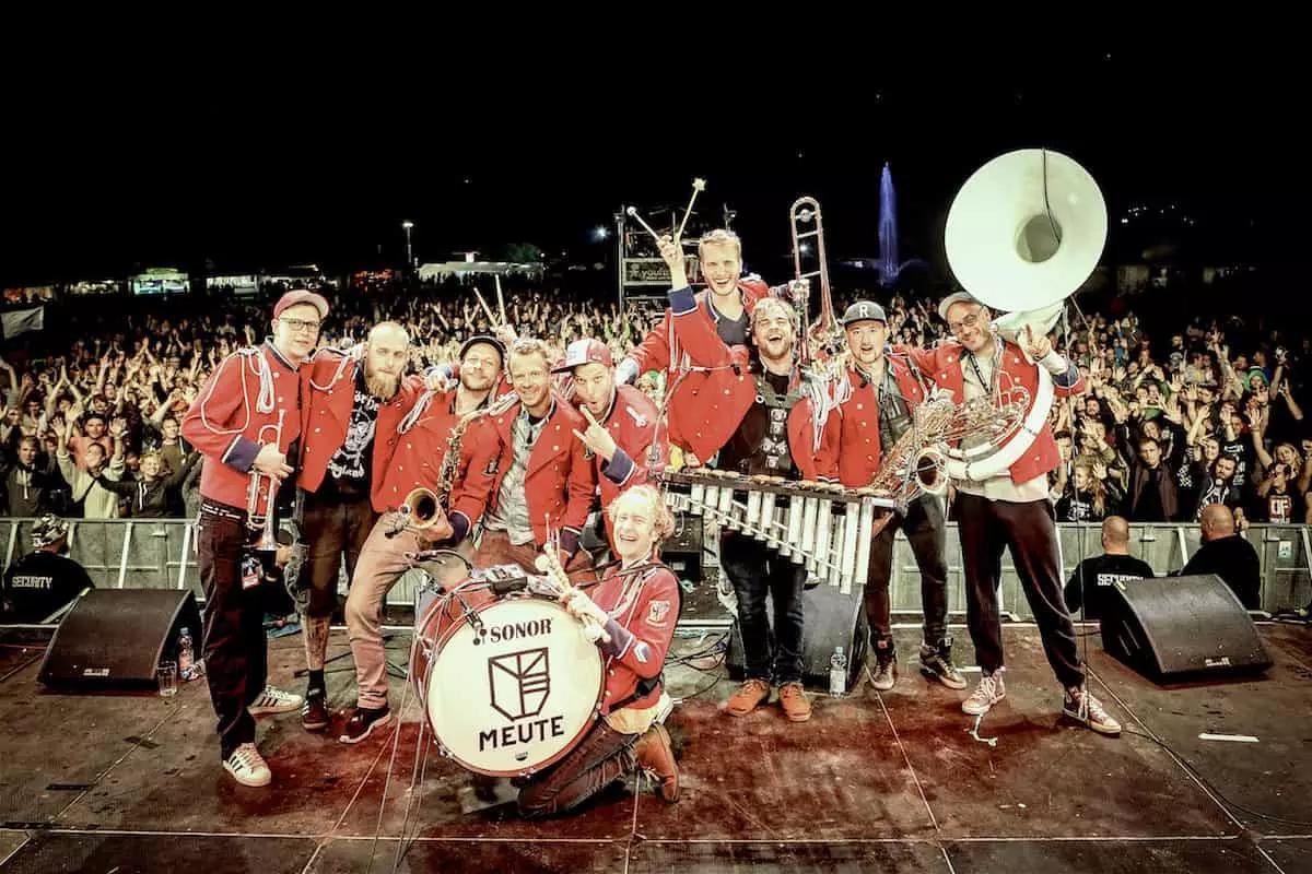 Con le associazioni culturali si trovano lezioni adatte a tutti i livelli.