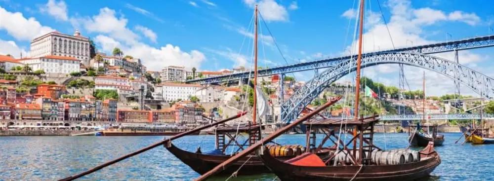 Scopri i corsi di portoghese a Roma, Milano, Napoli, Torino, Bologna e Palermo con insegnanti a domicilio, scuole di lingua, università, associazioni e istituti culturali.