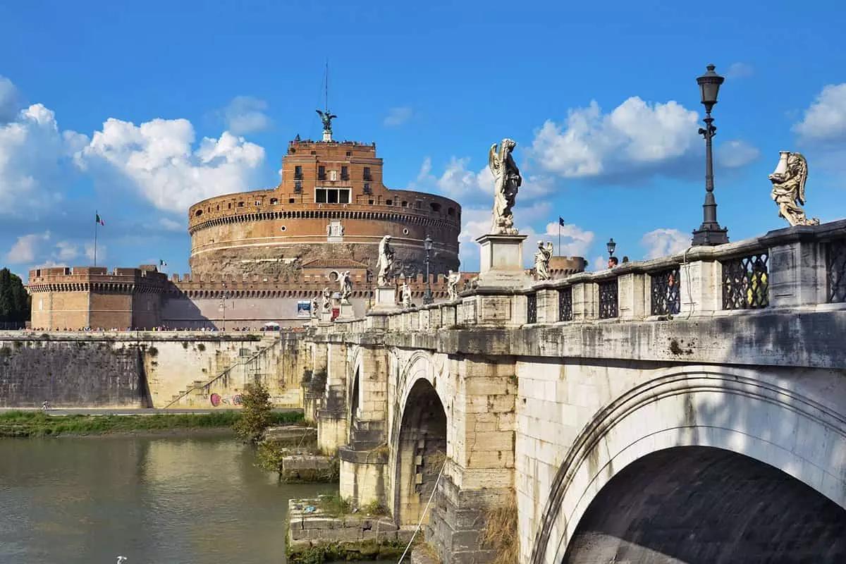 Con gli istituti culturali di Roma puoi imparare il portoghese nella tua città.