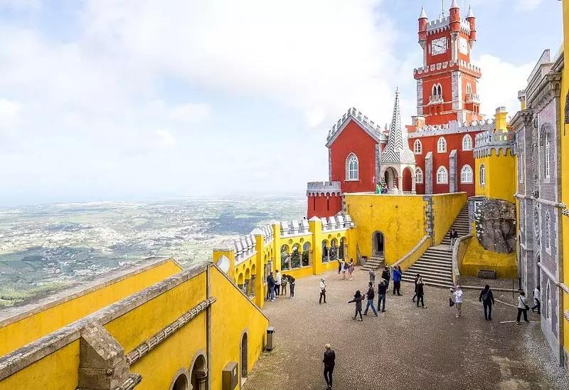 Sapresti citare 10 monumenti portoghesi?