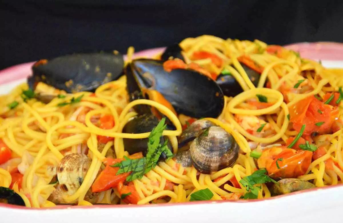 Il pesce fresco, se non viene fritto durante la cottura, mantiene un apporto calorico basso.