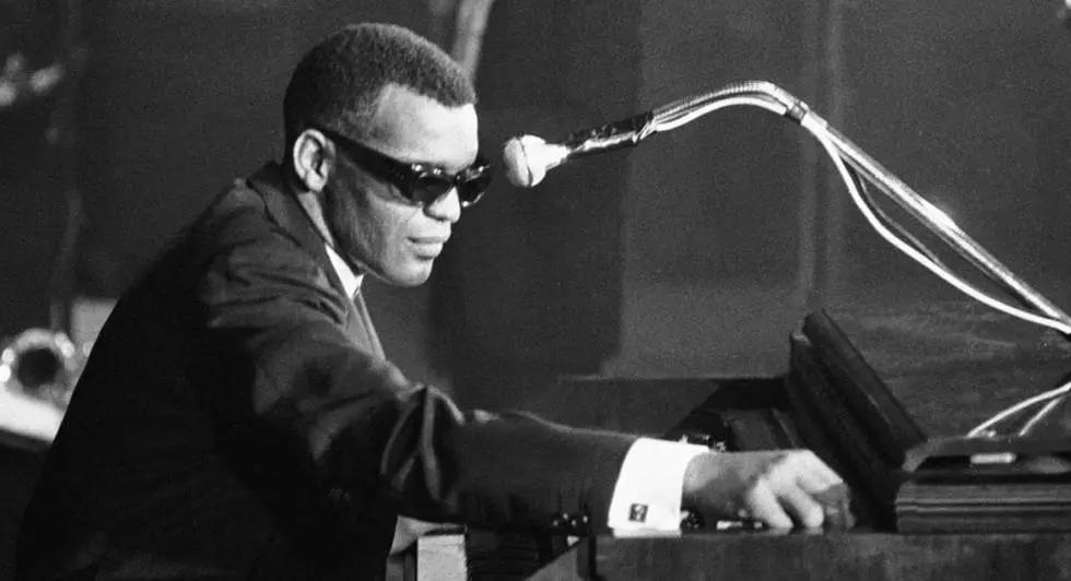 Il piacere di suonare è particolarmente evidente in questo pezzo!