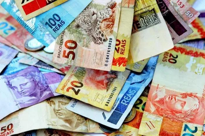 La moneta utilizzata in Brasile è chiamata Reais