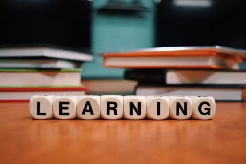 L'apprendimento del violino è graduale.