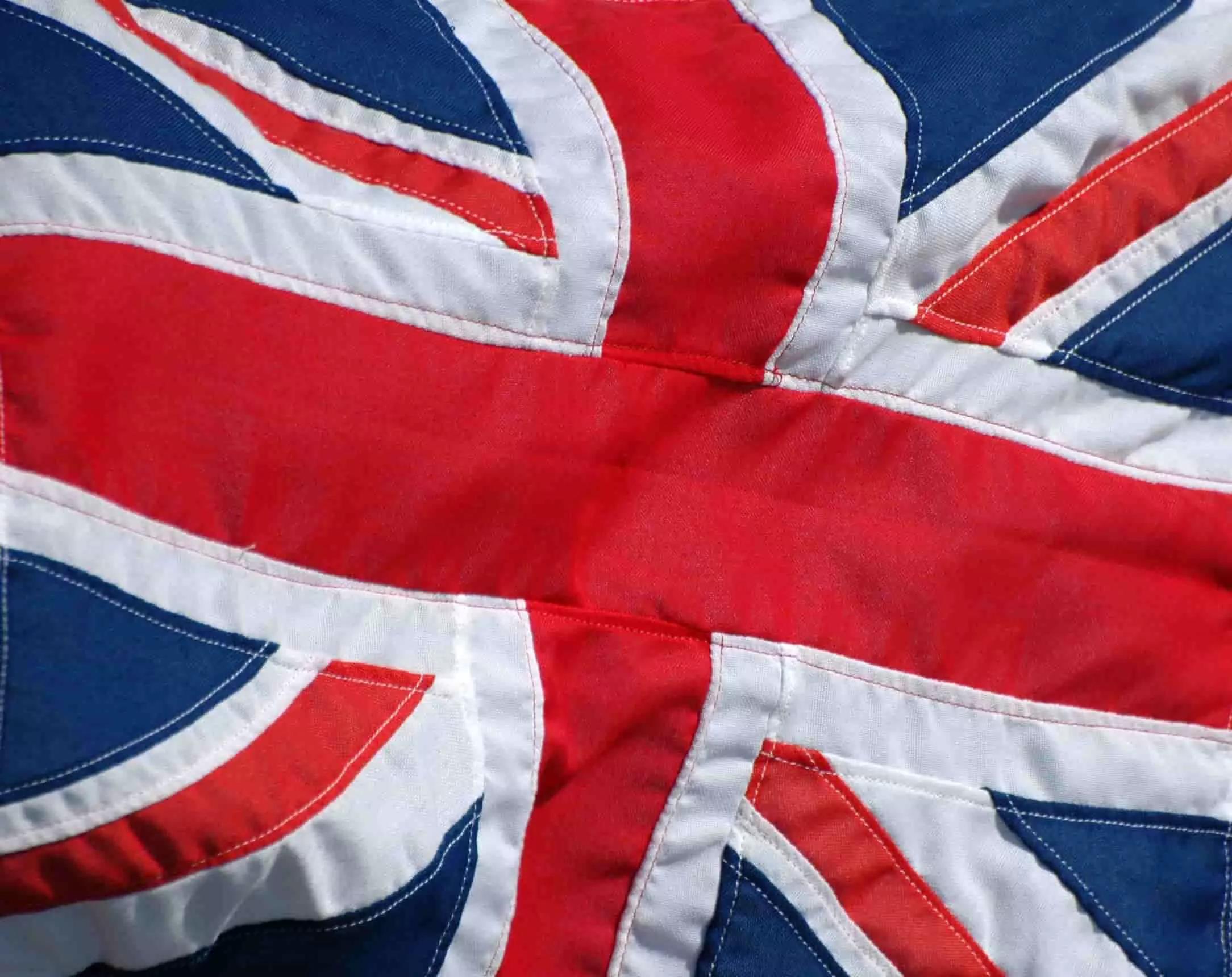 I paesi anglofoni richiedono un'autorizzazione per i cittadini italiani che vogliono trascorrere un soggiorno turistico, quindi, vuoi partire senza problemi comincia le pratiche amministrative, poi scegli la destinazione, il budget e il gioco è fatto!