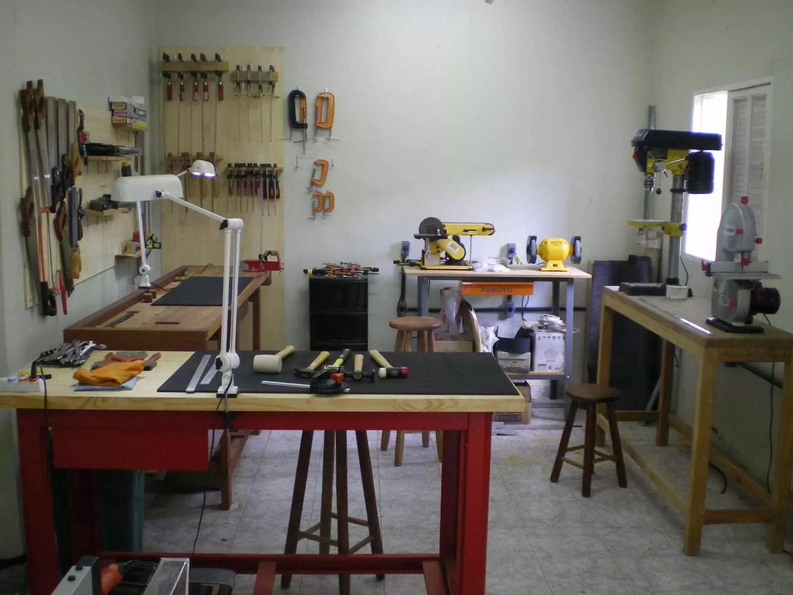 I migliori archetti si trovano nelle botteghe degli archettai.