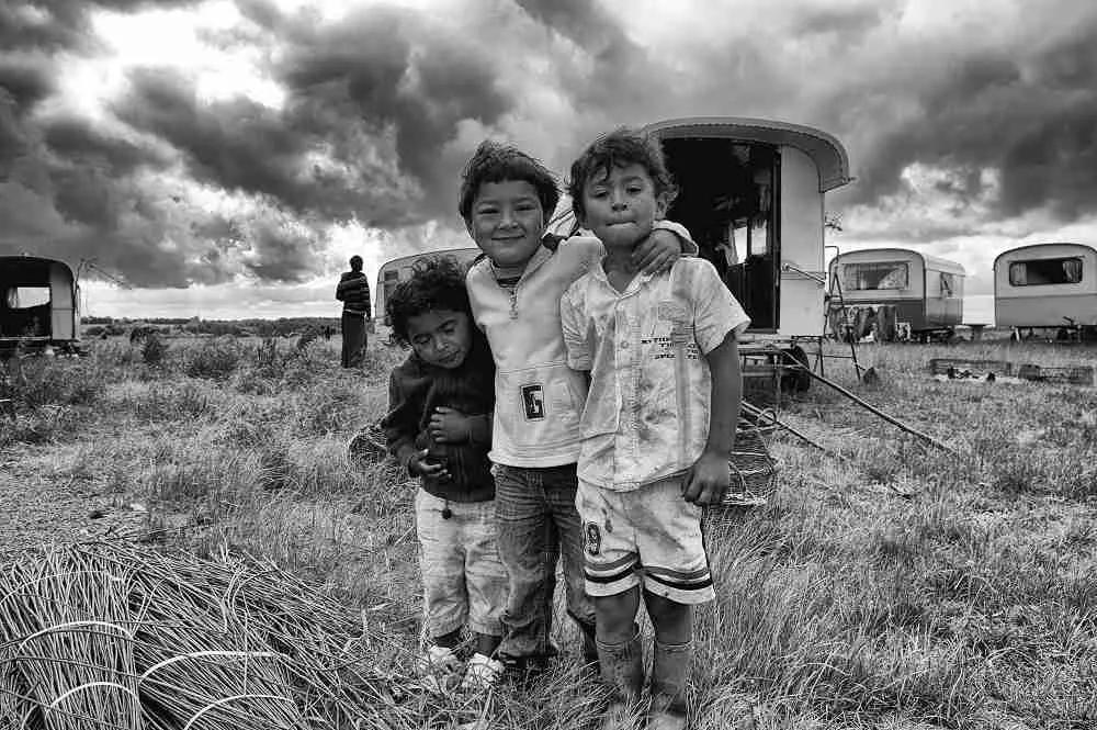 La tradizione violinistica nelle famiglie manouche è diffusa da decenni, se non da secoli, oramai.