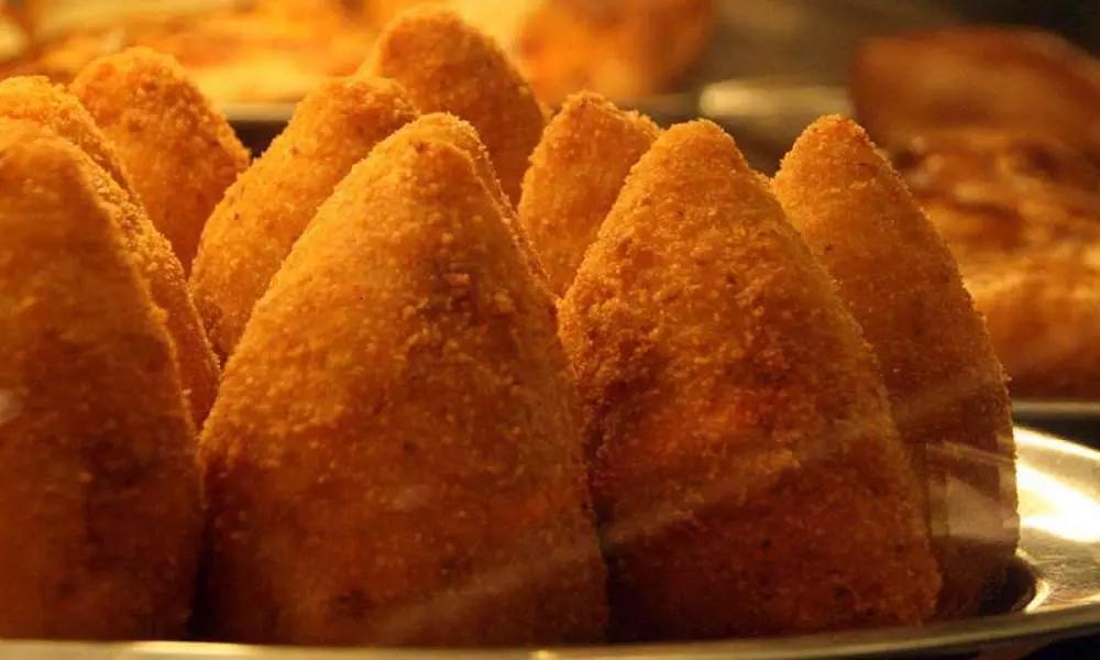 Poco importa se il nome si debba declinare al maschile o al femminile: l’importante è assaggiare questa specialità siciliana.