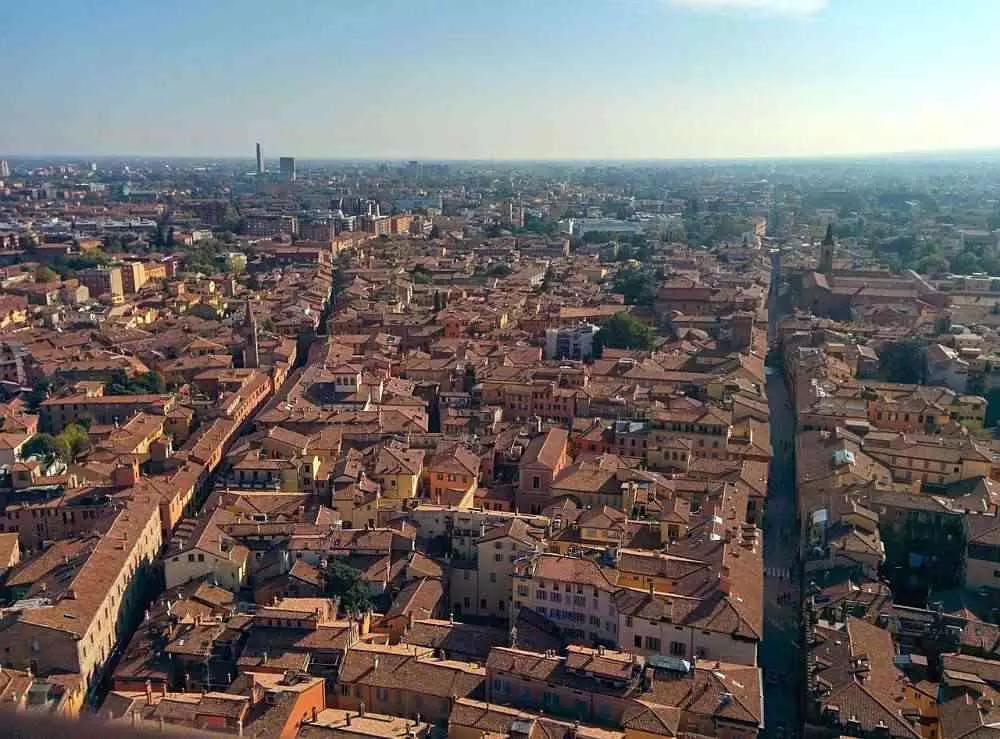 La ricetta originale del ragù sembra sia nata nella città emiliana.