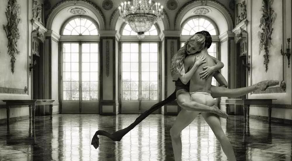 Per questo, è fondamentale che tua abbia delle buone basi di danza o che le apprendi quanto prima.