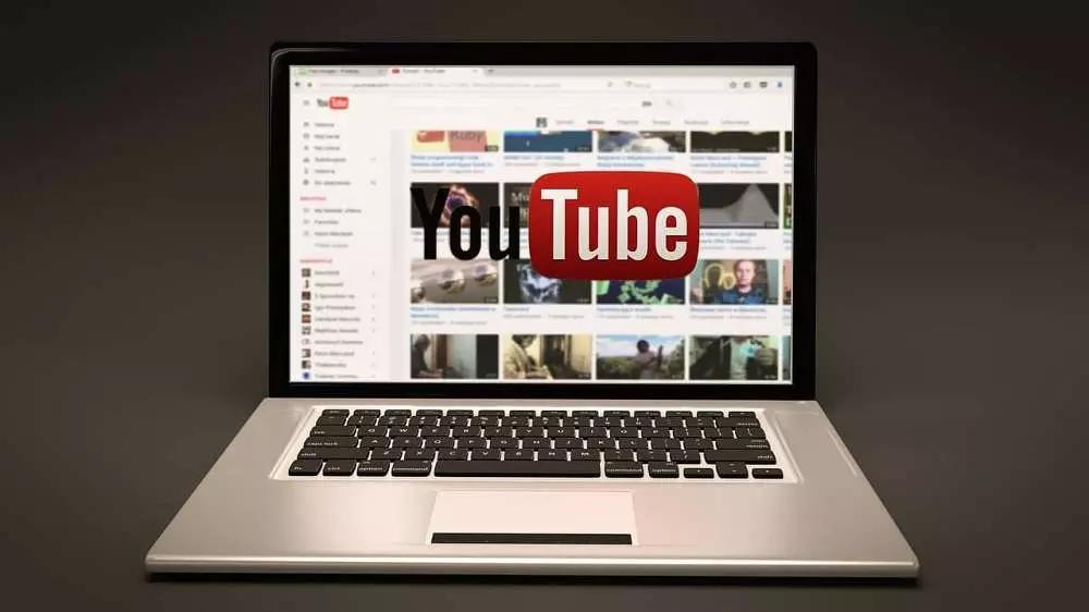 Portali come You Tube ti consentono di guardare e riguardare tutti i video che vuoi, gratuitamente.