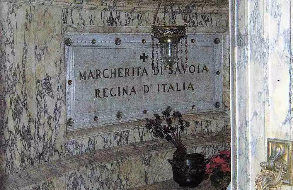 La margherita, per esempio, fu realizzata in onore della regina in visita alla città alla fine del XIX secolo.