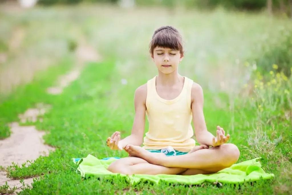 A Milano e dintorni ci sono molte offerte per corsi di yoga in famiglia.