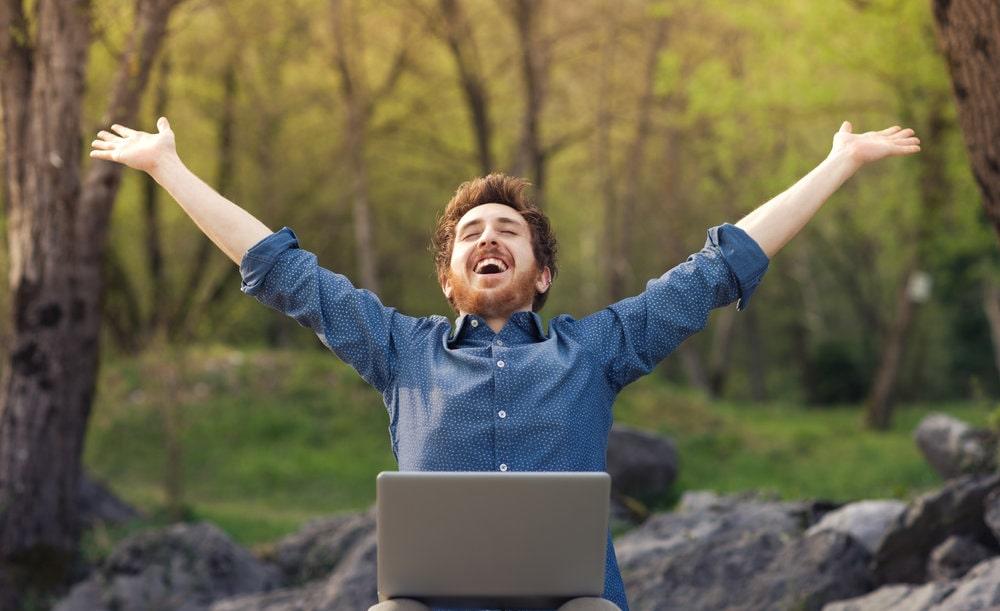 Se vuoi guadagnare con le ripetizioni online basta trovare una piattaforma come quella di superprof dove caricare il tuo profilo con le tue esperienze e i tuoi titoli, aggiungendo un video da mostrare a potenziali studenti qual è la tua metodologia di insegnamento.