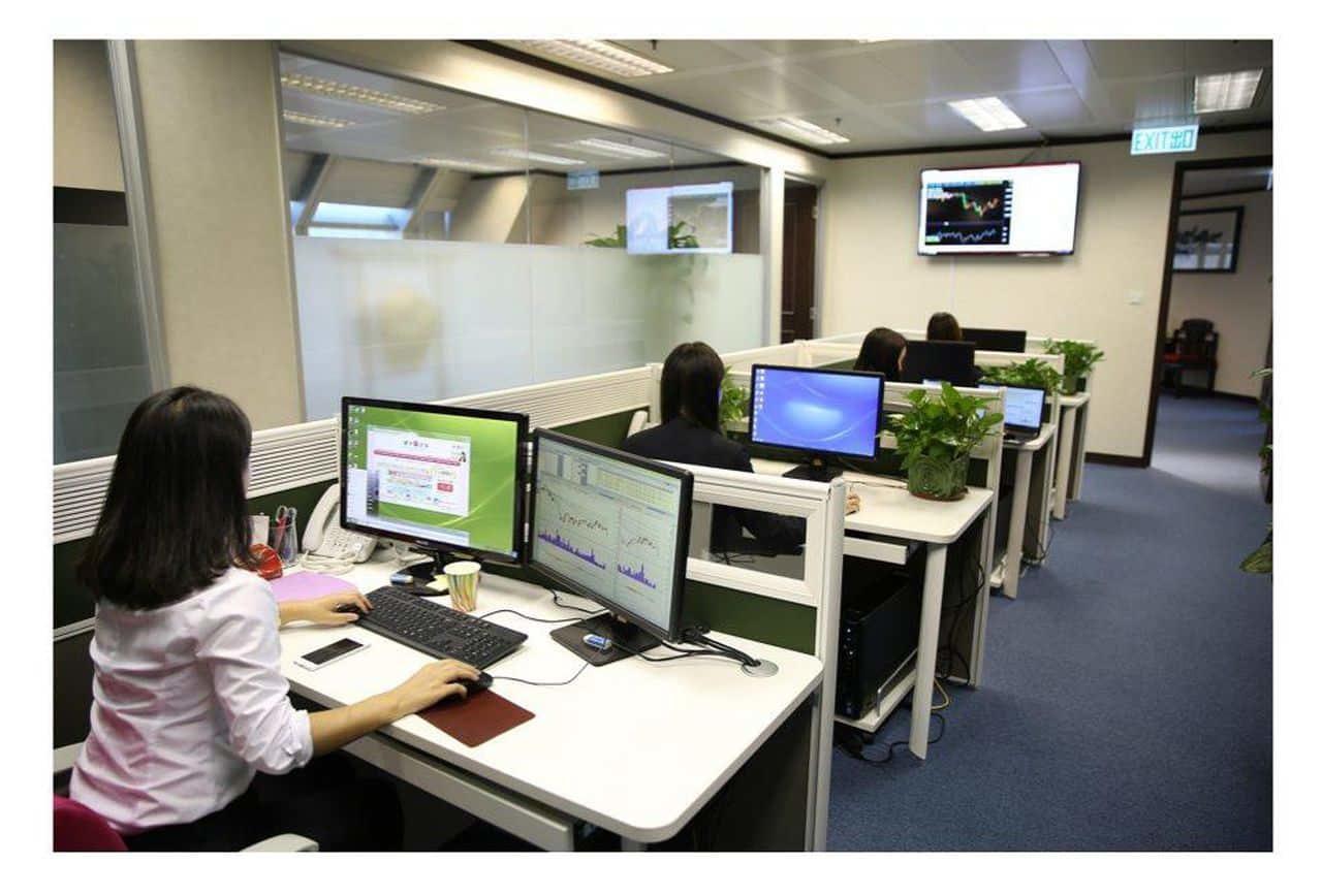 Con un'azienda privata puoi seguire corsi di informatica a pagamento a Torino.