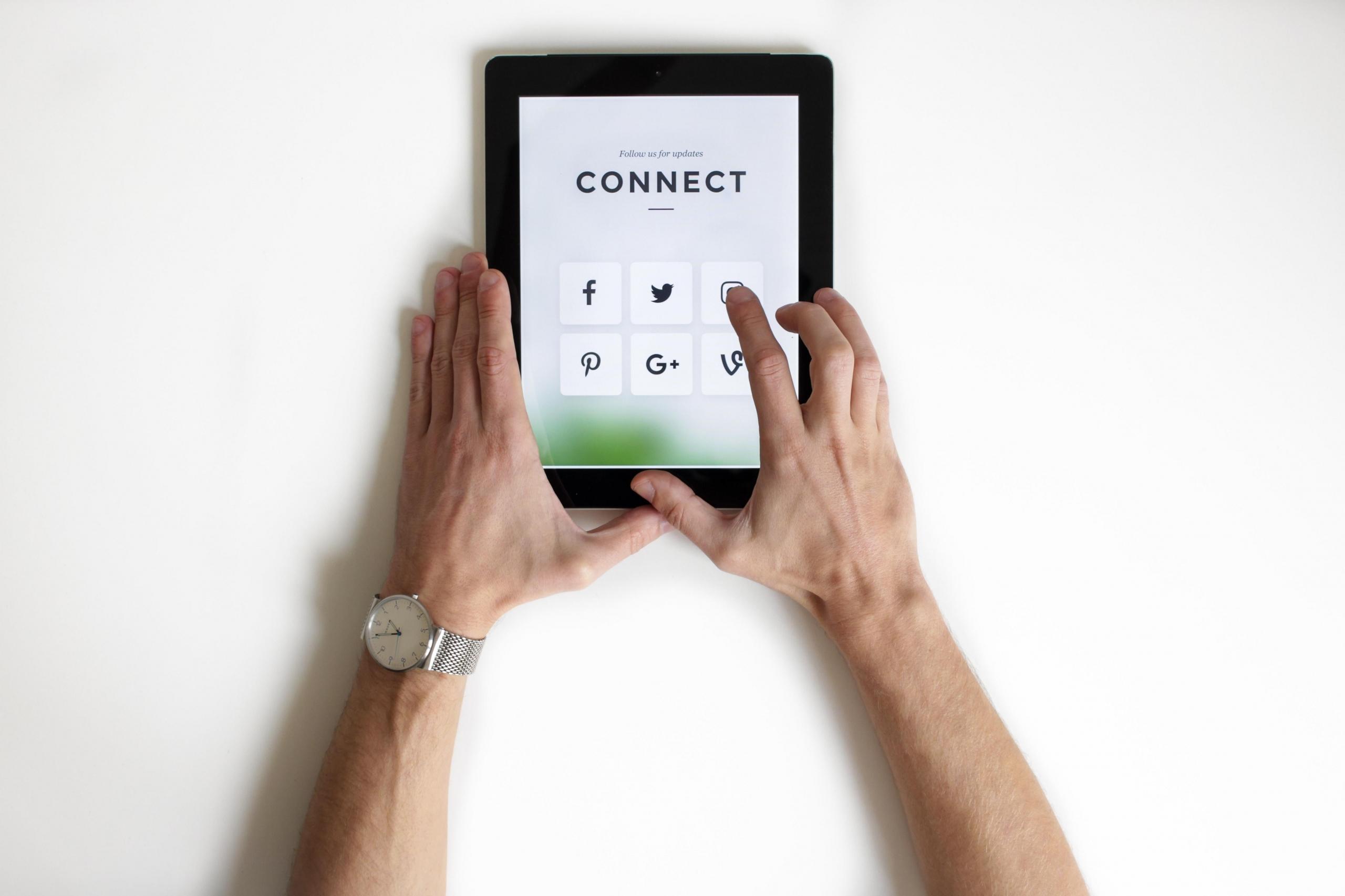 I social network sono un ottimo aiuto se sei in cerca di un professore di piano