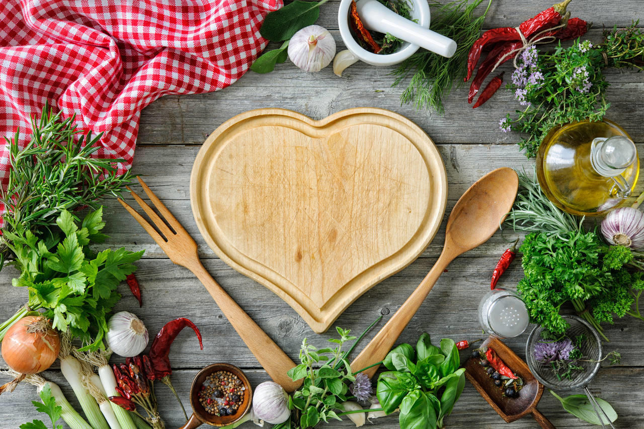 Ecco l'alimentazione sana da seguire per perdere peso e mantenersi in forma.