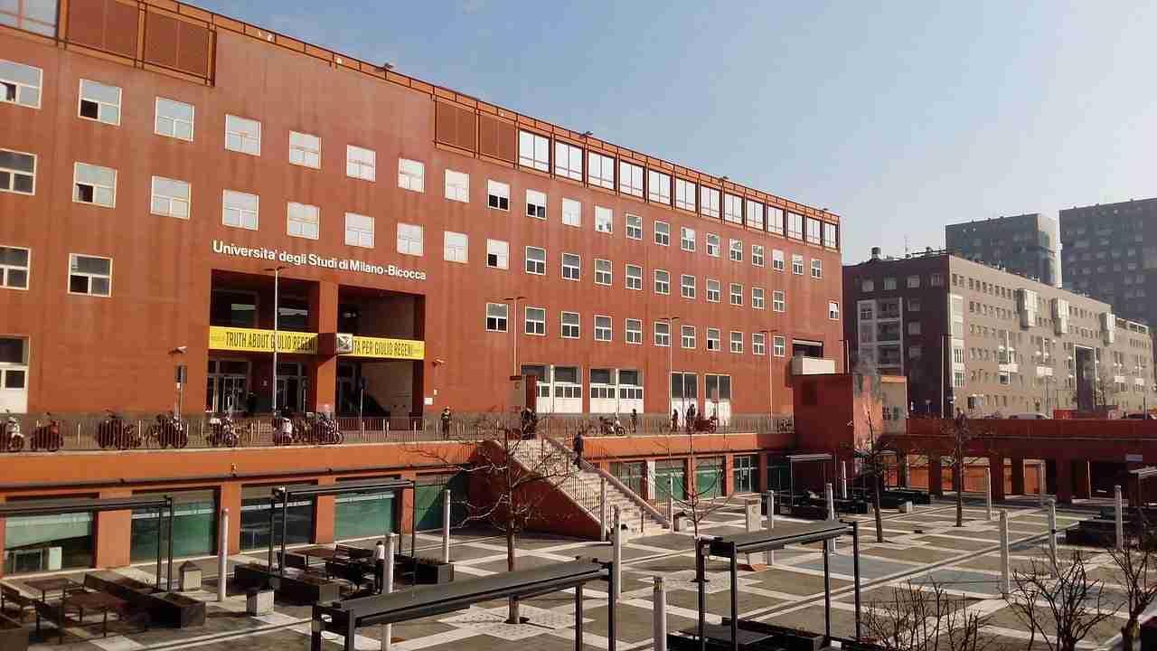L'università Bicocca è stata aperta per sostenere il peso dei tanti studenti iscritti alla Statale!