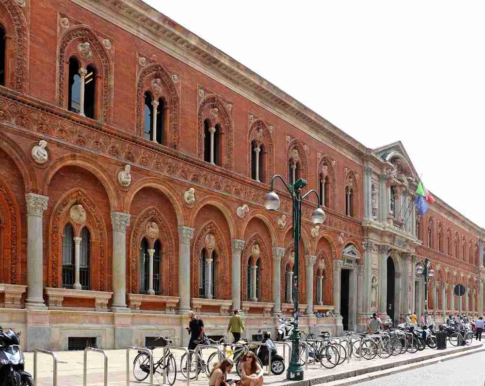 Si tratta dell'università più antica della città di Milano. Ma non di certo dell'unica.