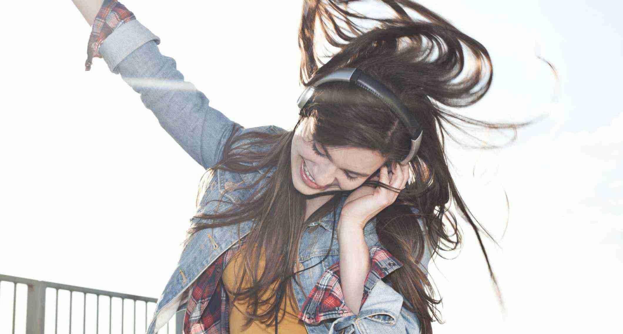 A seconda del tuo umore, puoi scegliere quale brano ascoltare, per avere la carica giusta.