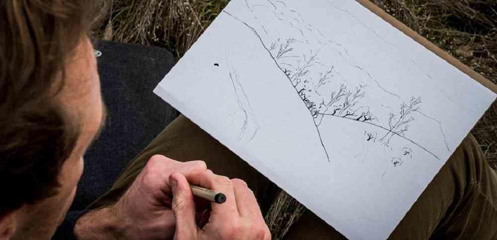 Iniza dallo schizzo e pensa solo dopo alla tecnica per colorare.