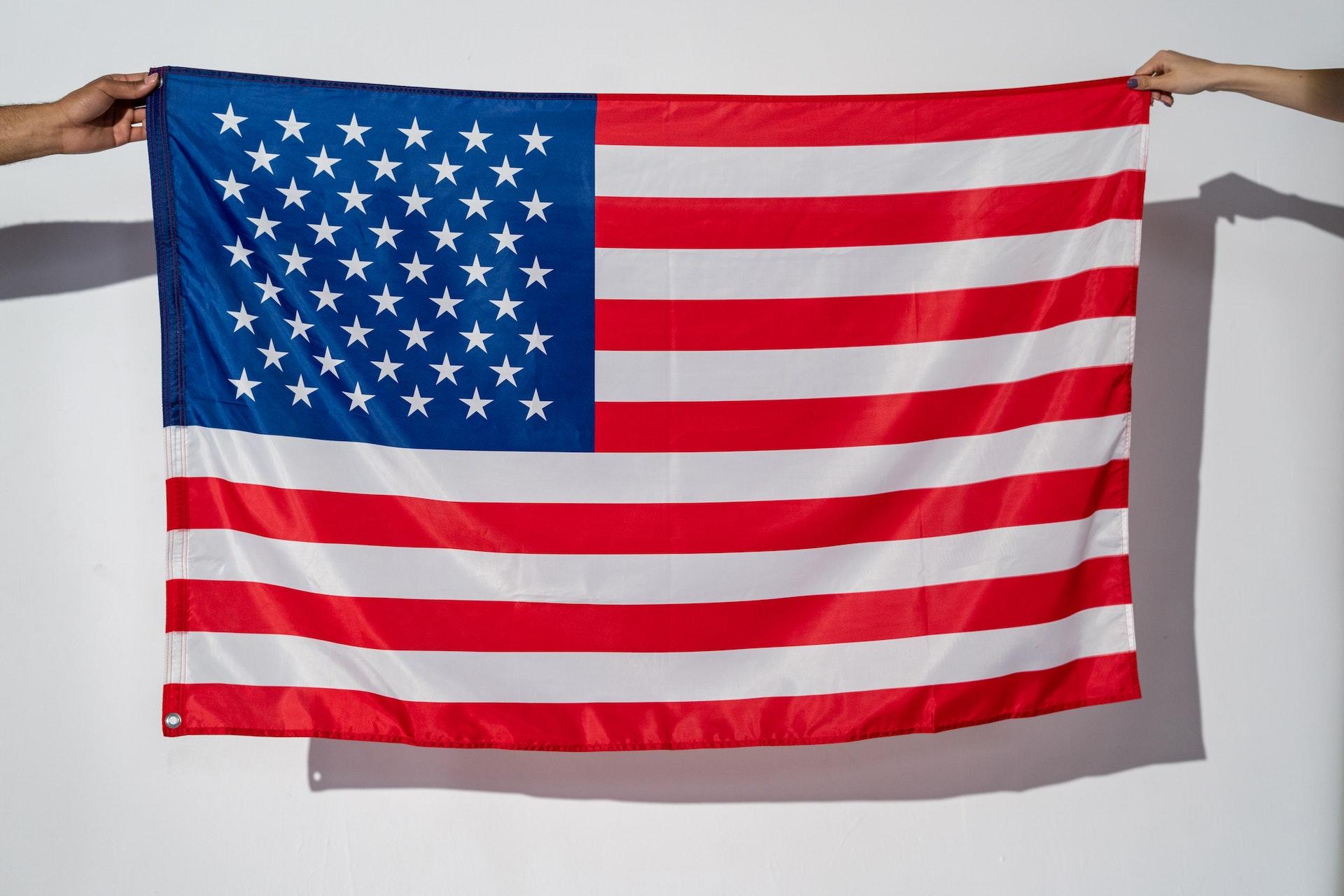 Quali sono le differenze tra la pronuncia fonetica inglese e quella americana.