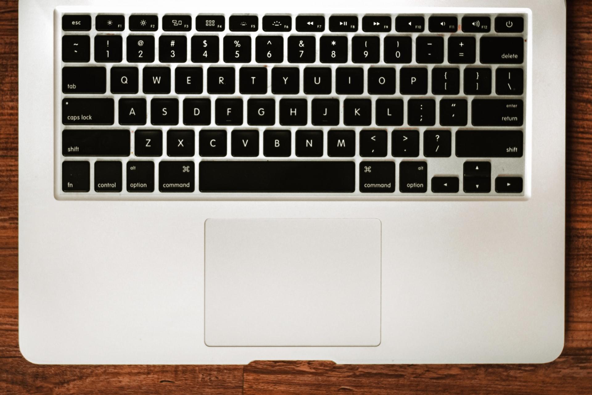 Sogni di diventare programmatore informatico a Napoli? Scopri come fare! 