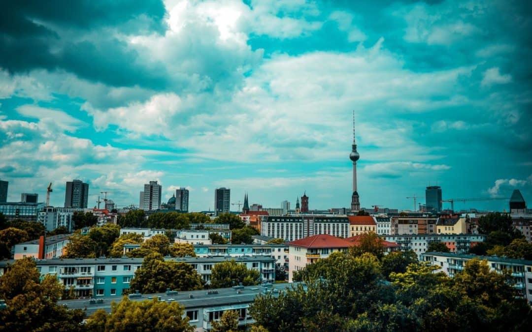 Grazie ai suoi meriti scientifici e l'apporto alla meccanica quantistica Plank divenne professore e poi rettore dell'Università di Berlino.