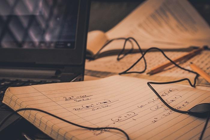 aiuto compiti: scopri come funziona.