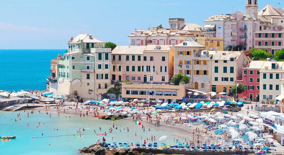 Con una laurea in fisica all'ateneo di Genova puoi specializzarti in scienza della materia o accedere al concorso per una borsa di dottorato.