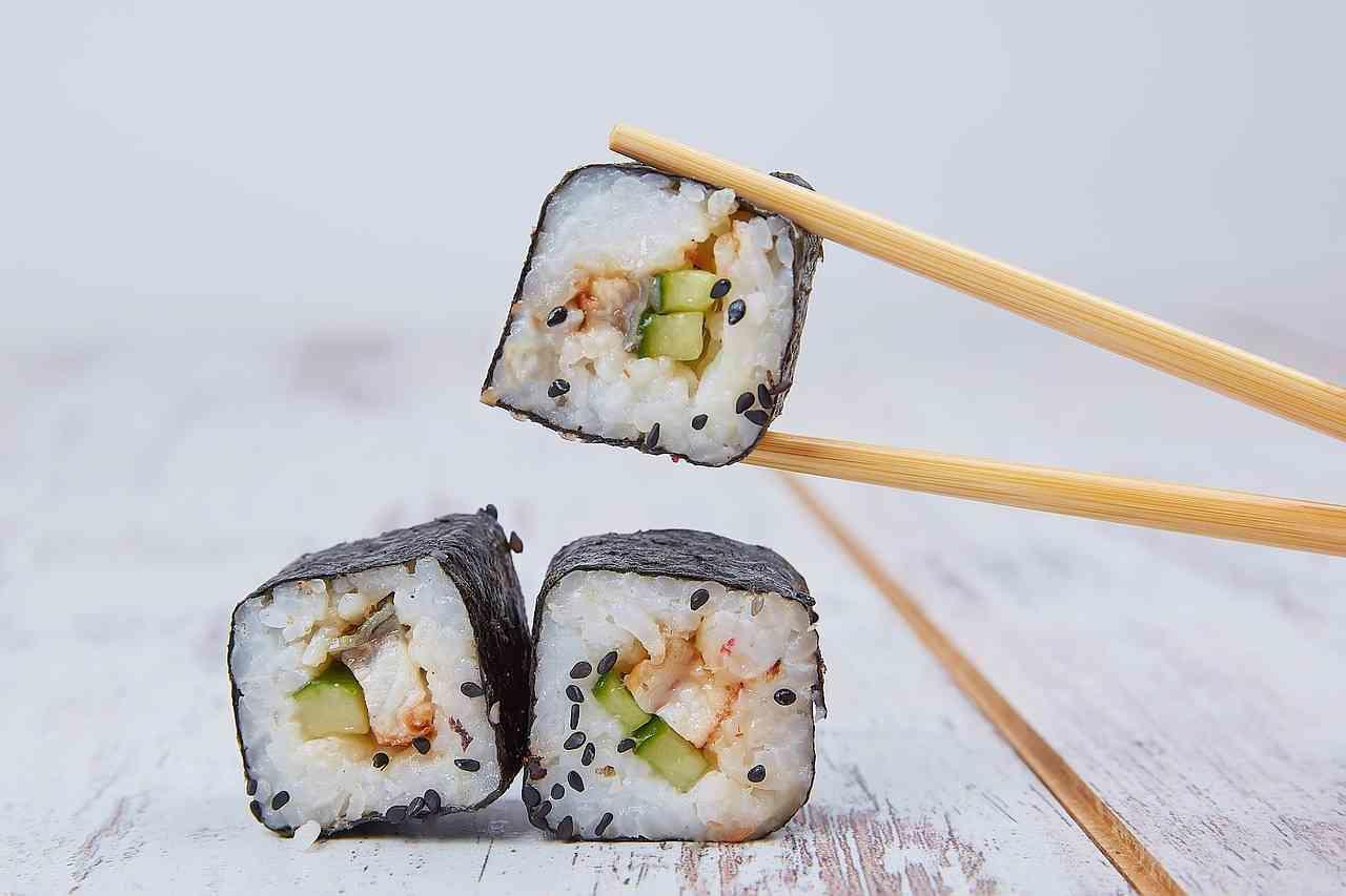 Ecco, allora, l'importanza di non avanzare cibo nel piatto e di riporre le bacchette dove le hai trovate.