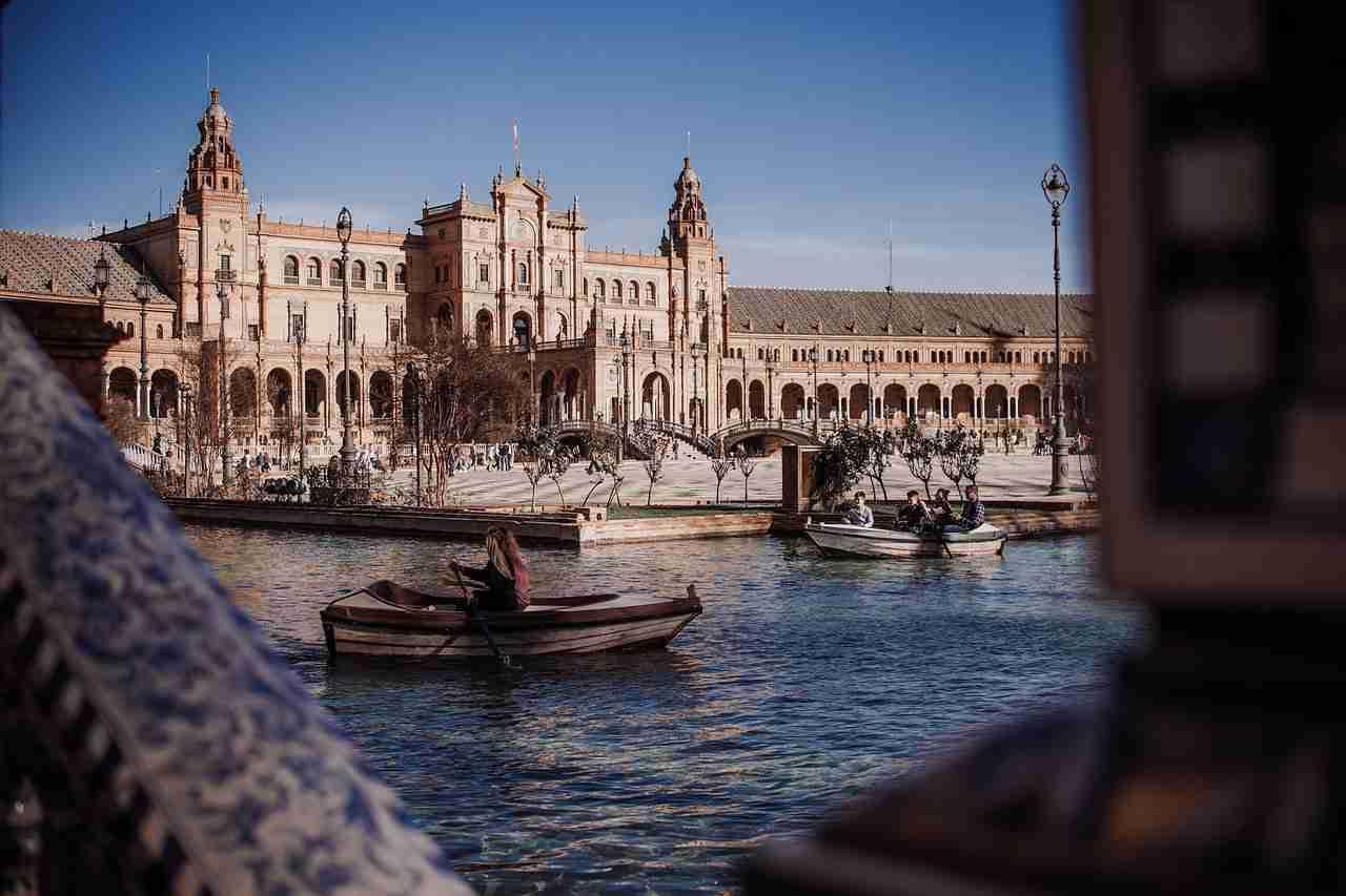 Dall'hotel di lusso a quello modesto, passando per appartamenti e ostelli della gioventù.