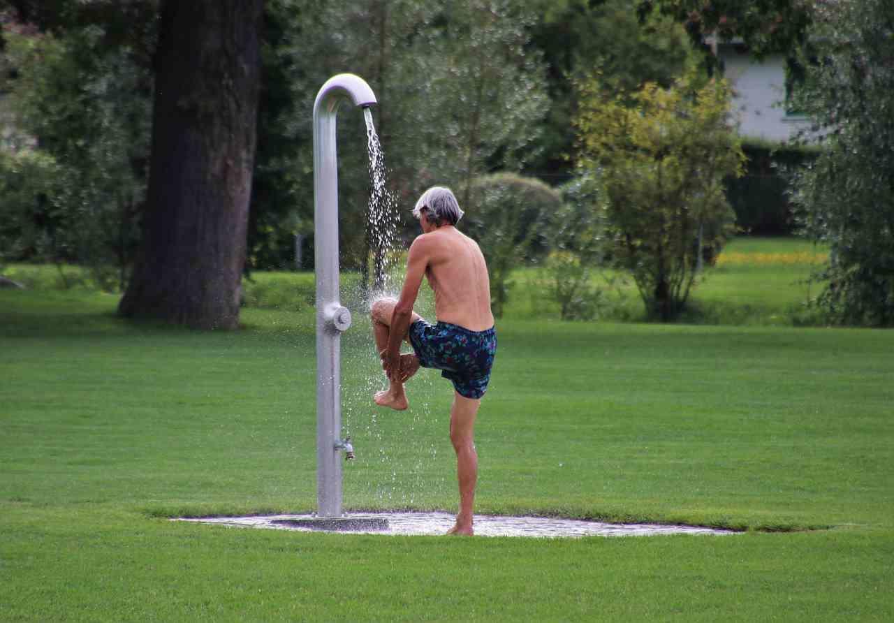 Acqua calda o acqua fredda: questo dipende dai tuoi gusti e dalla stagione.