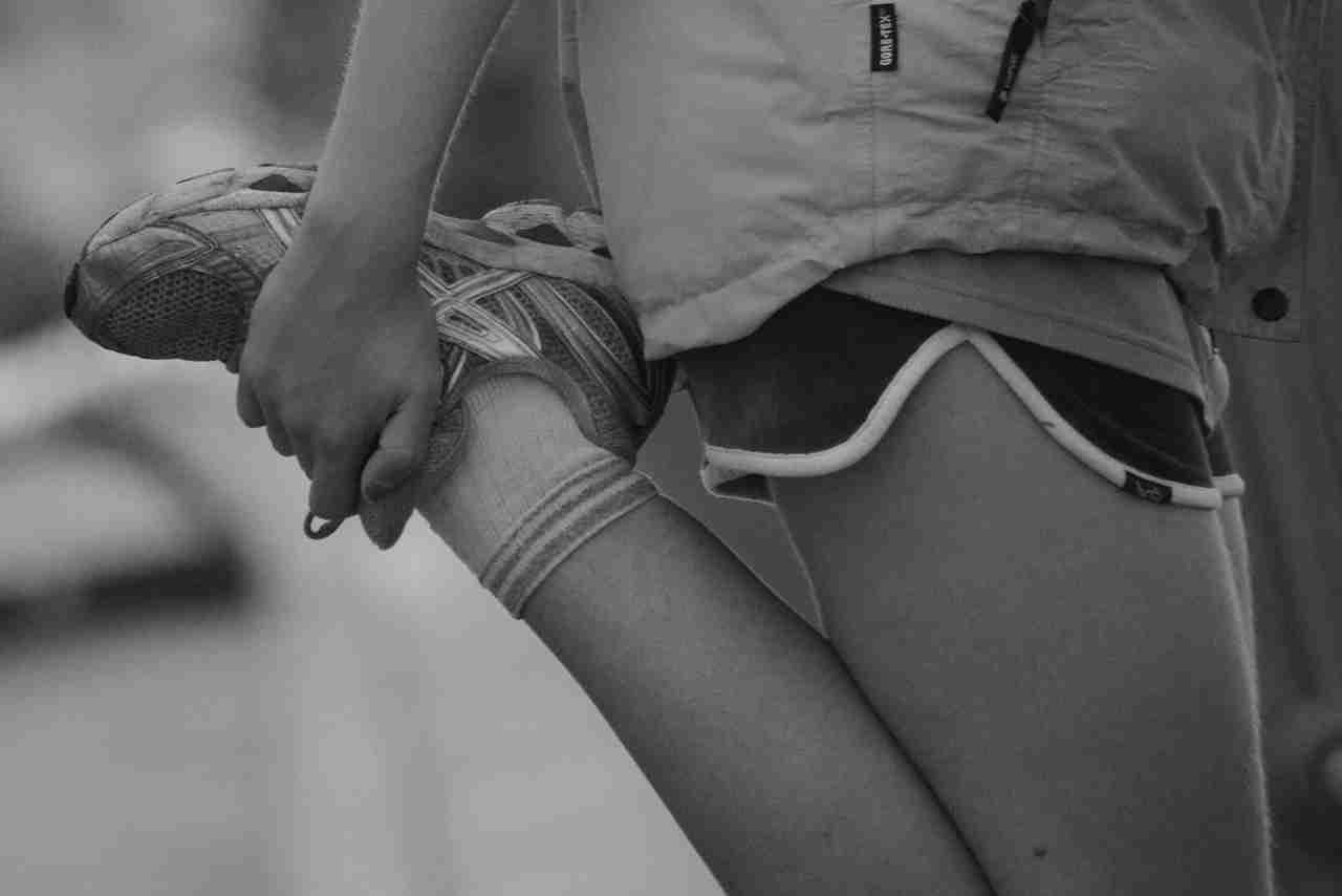 Devi scaldare non solo le gambe, ma anche le braccia, i piedi, le mani e il collo.