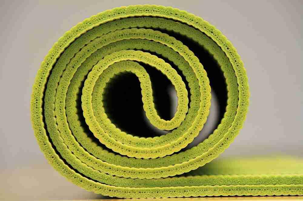Andare al risparmio non è una buona idea: dopo qualche ora di yoga, tu stesso torneresti al negozio per acquistarne uno migliore.