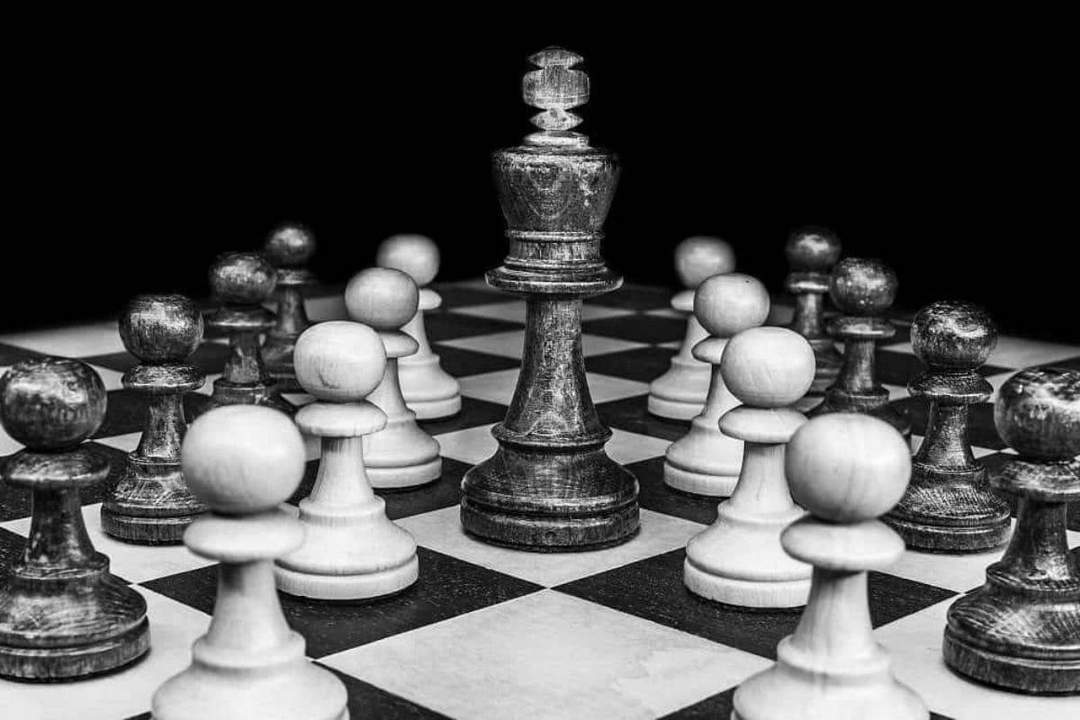 Giocare contro l'intelligenza artificiale è un buon modo per allenarsi, ma non basta.