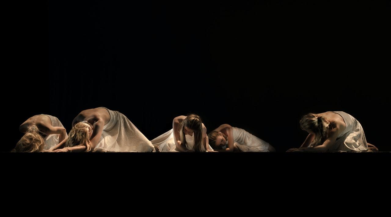 Esiste un percorso specifico e preciso? In realtà, no, ma vi sono diverse opportunità per chi voglia diventare coreografo,