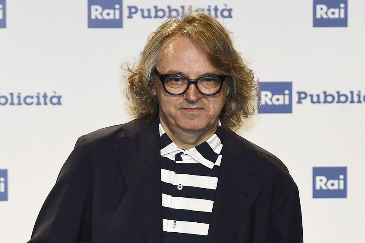 Questioni di questo tipo sono all'altezza del giornalista e uomo di spettacolo noto per le sue domande sibilline.