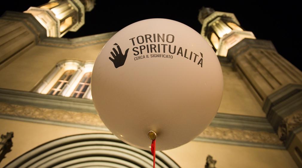 Incontra altri appassionati di meditazione nei festival e negli eventi dedicati a questa disciplina.