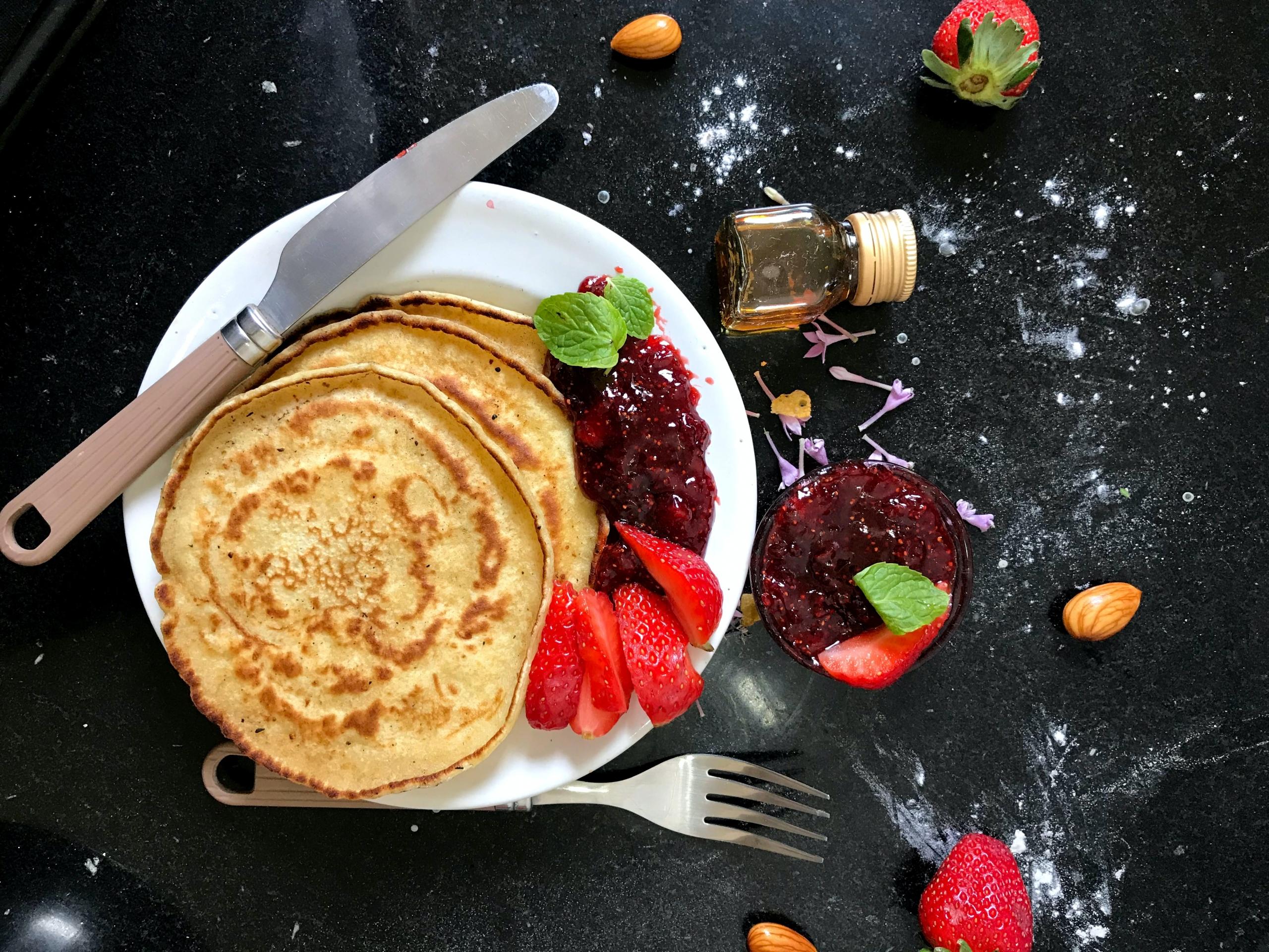 Una colazione completa deve includere tutti i nutrienti di cui ha bisogno il nostro corpo per iniziare la giornata.