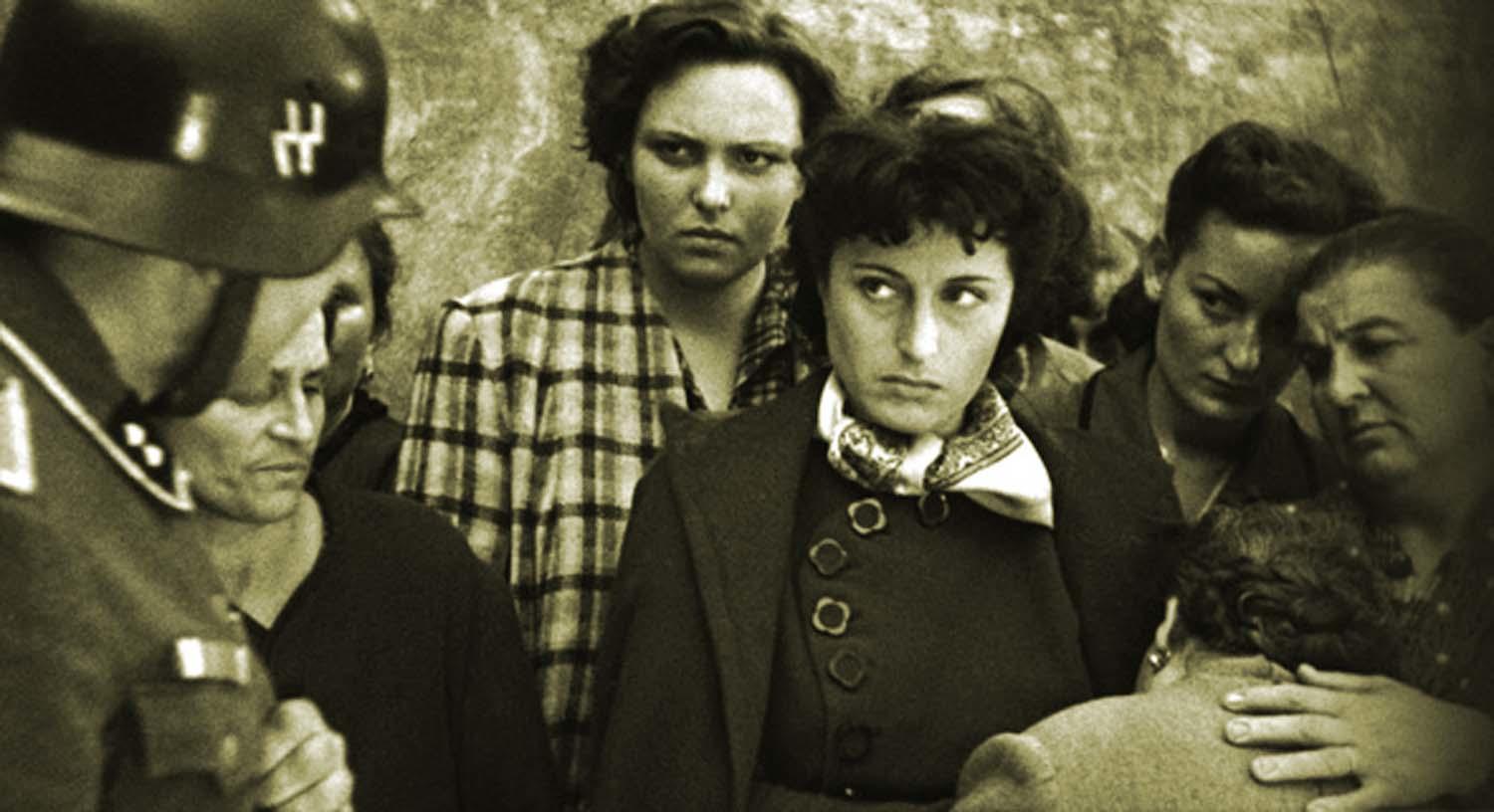 La guerra e la resa trasformarono l'Italia in un paese occupato e votato alla Resistenza.