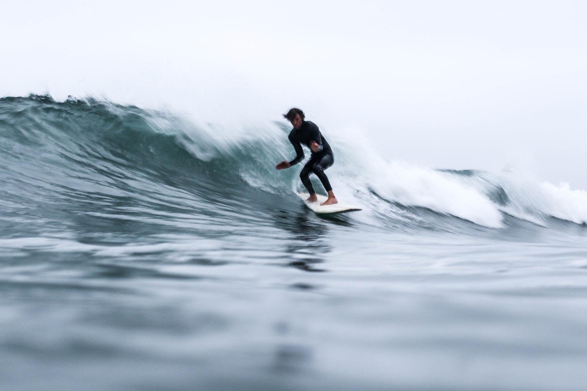 prima si inizia a praticare surf e più si può migliorare