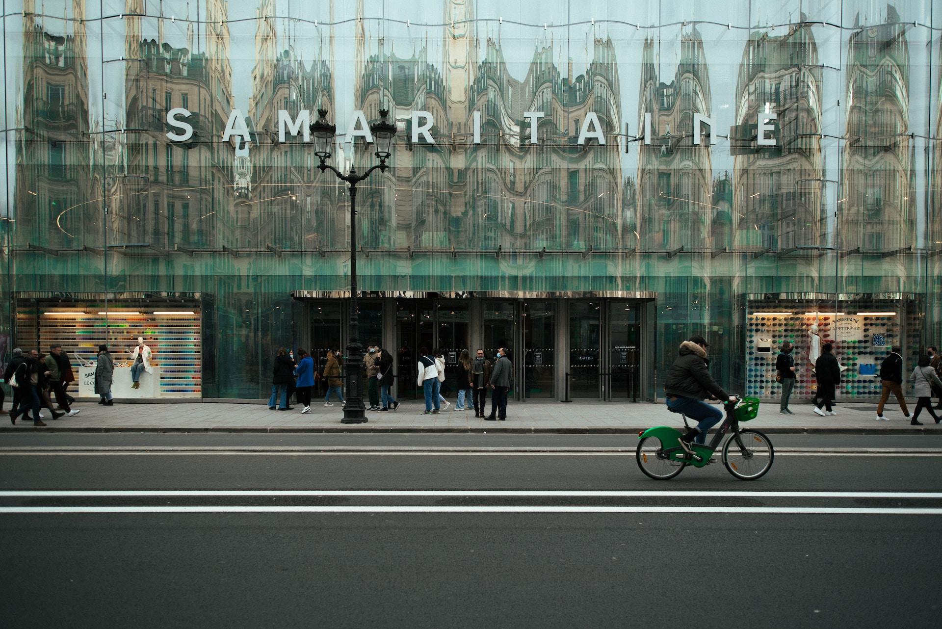 Ingresso de La Samaritaine a Parigi
