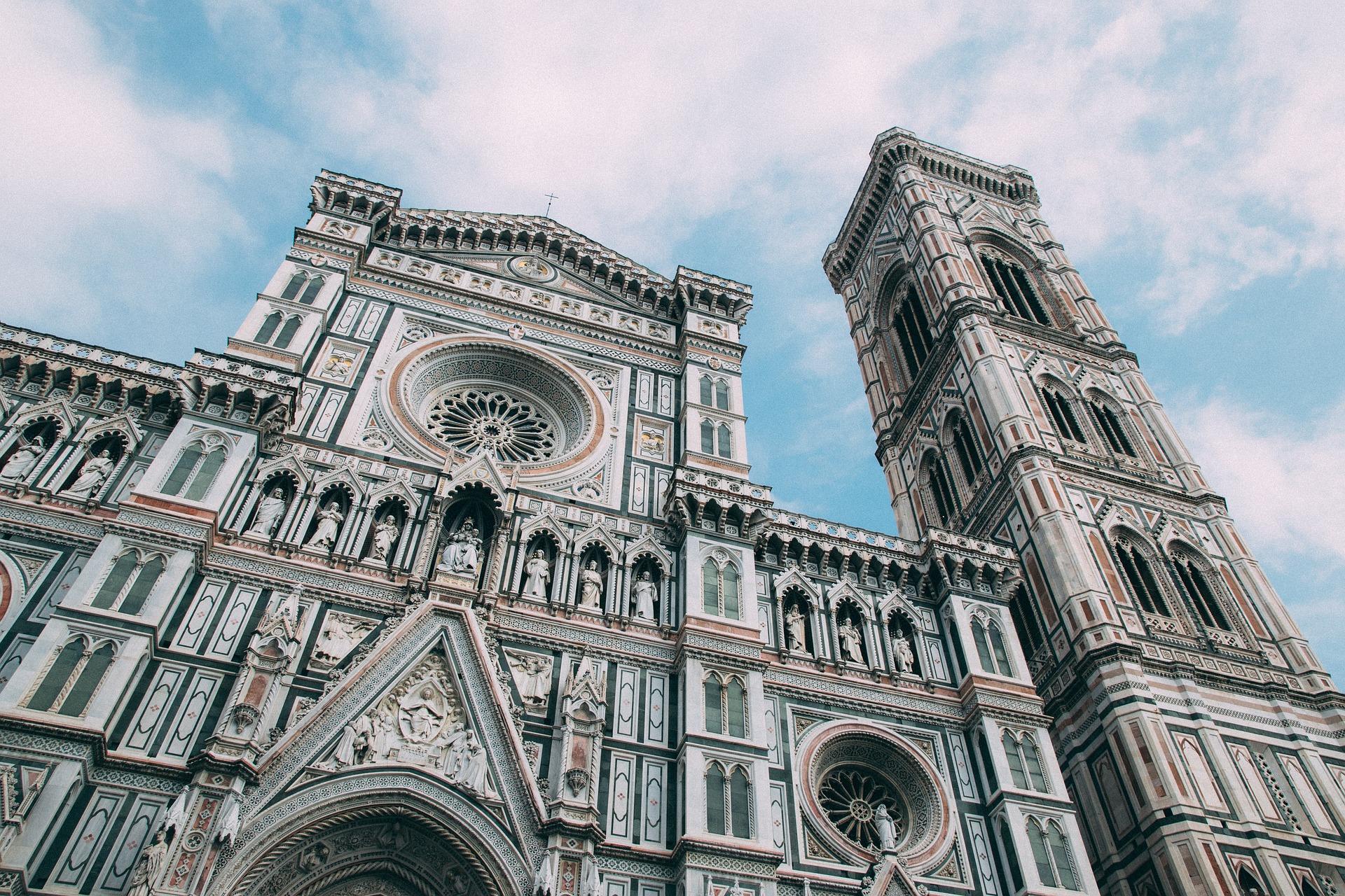Perchè in Italia ci sono così tanti dialetti?