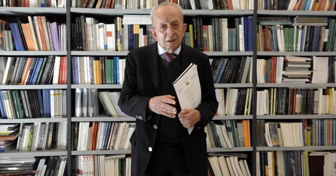 Gli studi di De Mauro sui dialetti italiani.