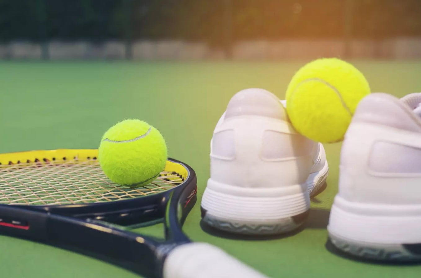 Il comportamento antisportivo è punito con un sistema di penalità nel tennis.