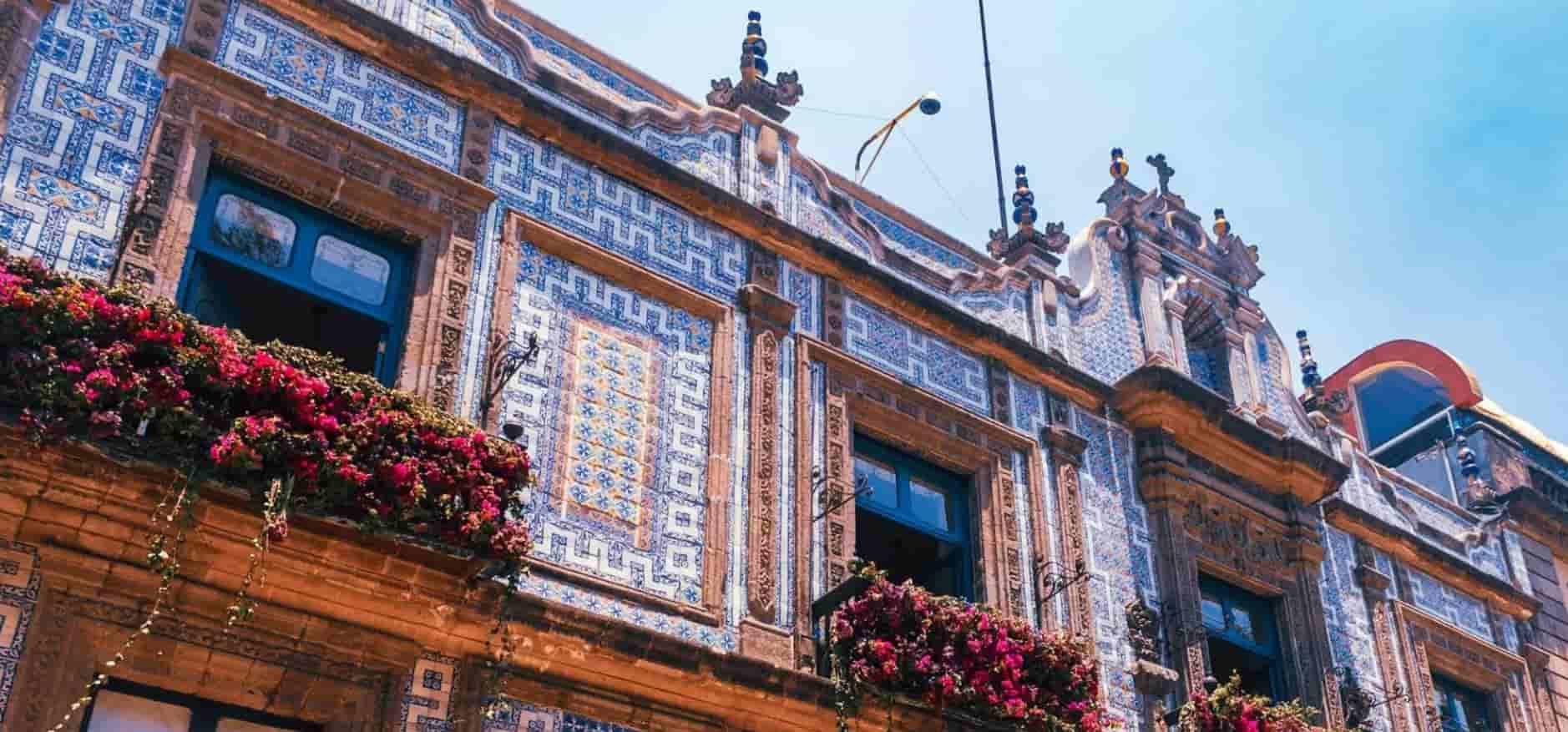 L'artigianato portoghese vive grazie ai nuovi giovani artisti che uniscono tradizione e innovazione.