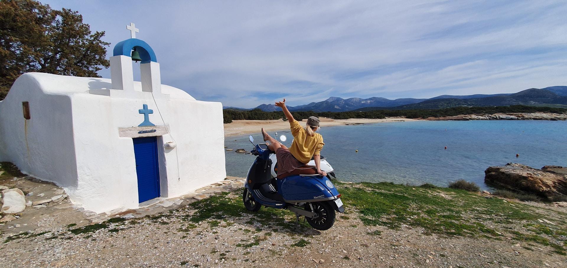 Motorino per visitare la Grecia