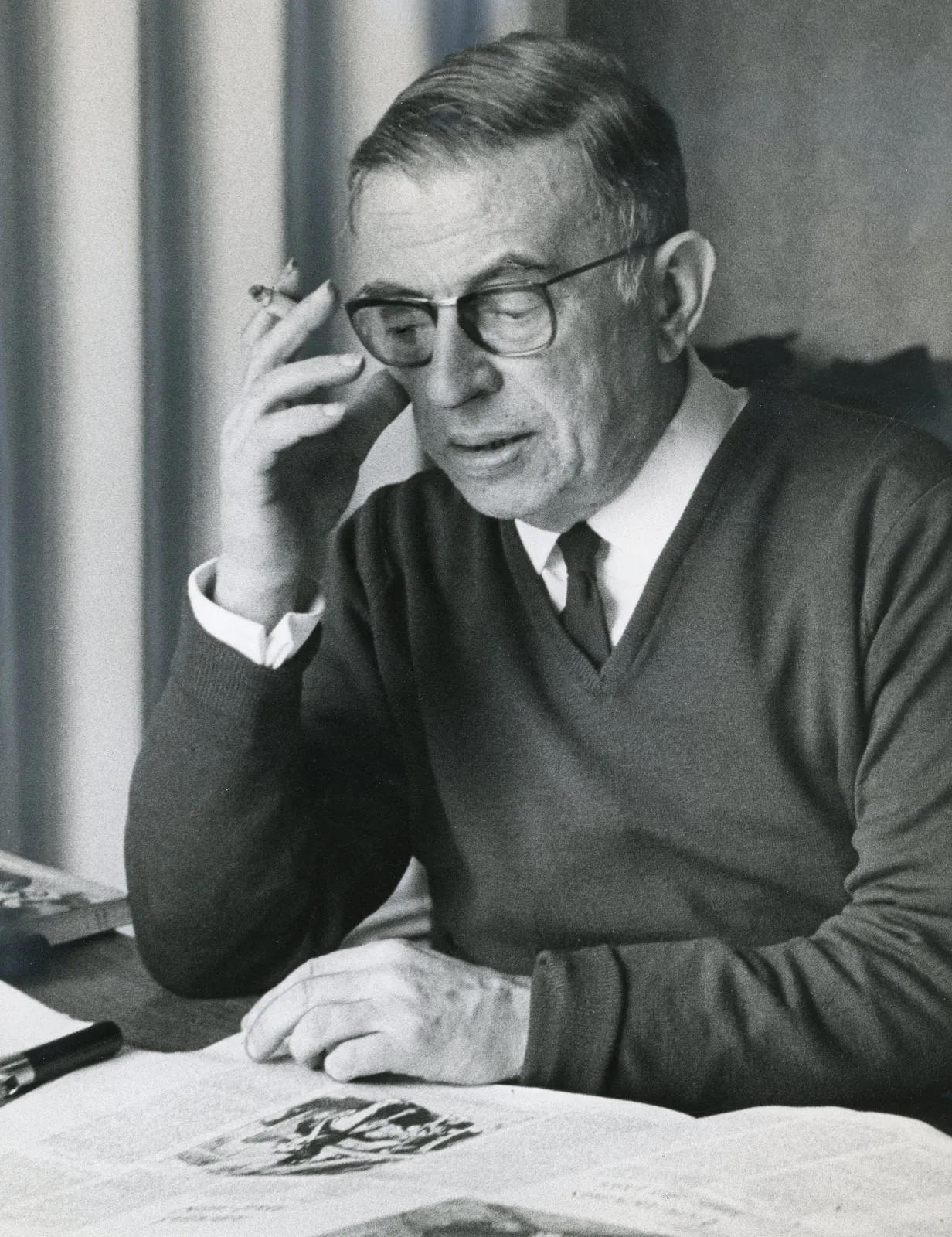 Una foto di Jean Paul Sartre.