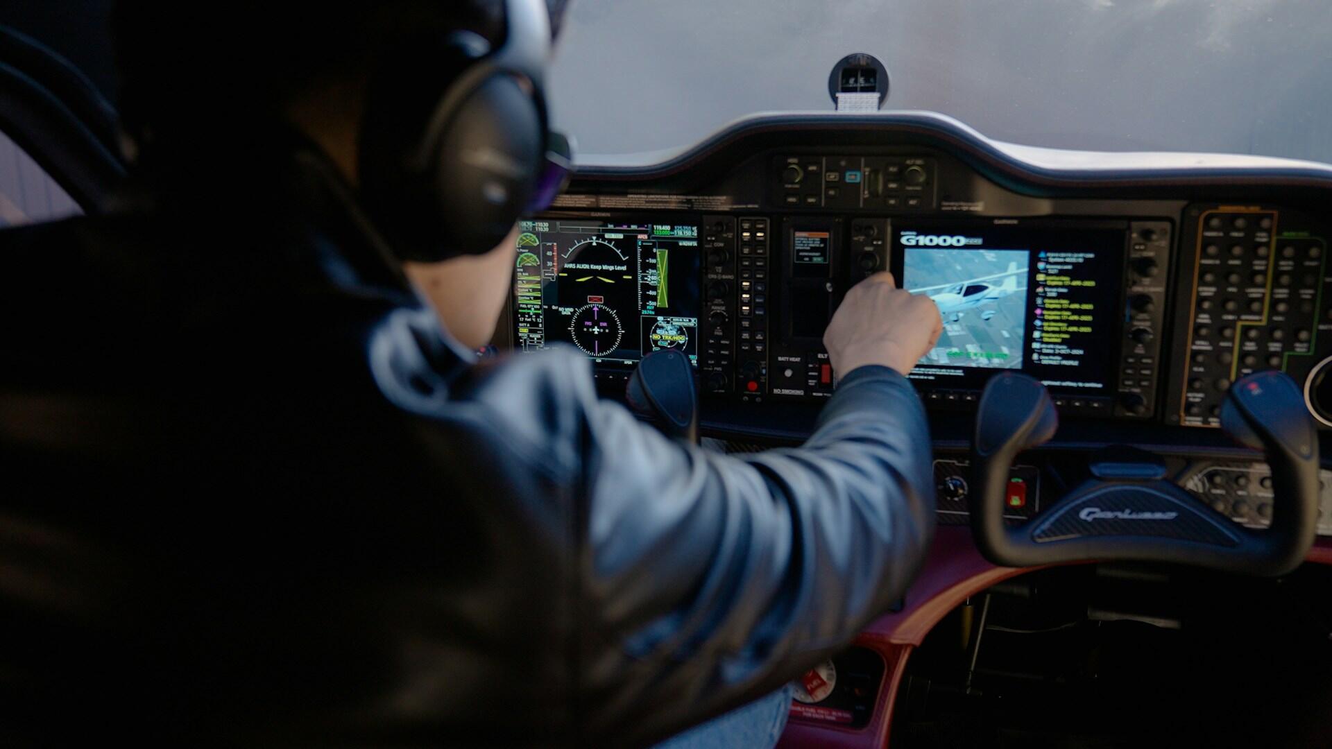 Pilota d'aereo in cabina: classico lavoro avventuroso del segno della tigre nell'oroscopo cinese.